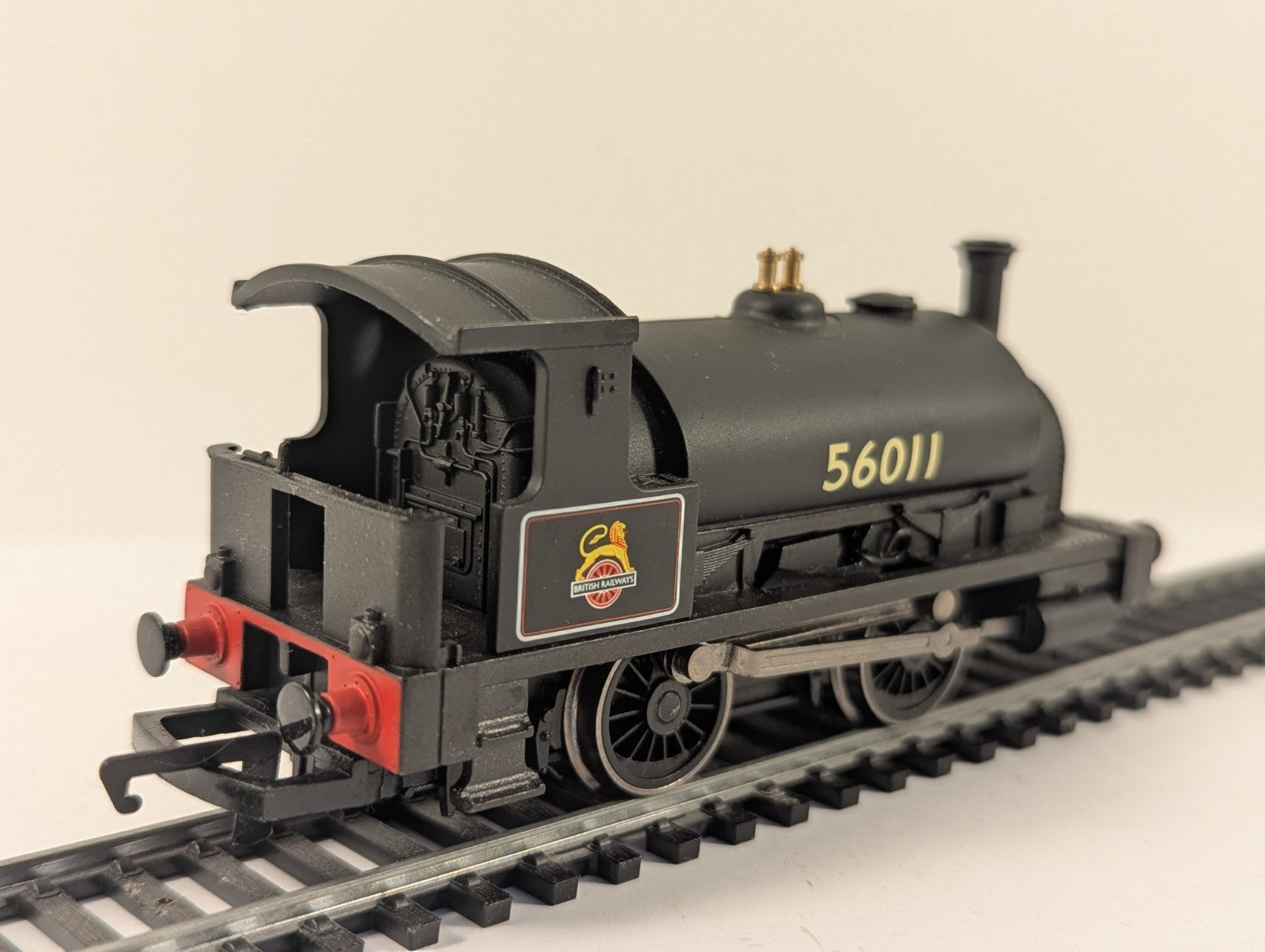 Hornby R3292 OO Gauge Class 0F Pug Collectors Club Poor Runner