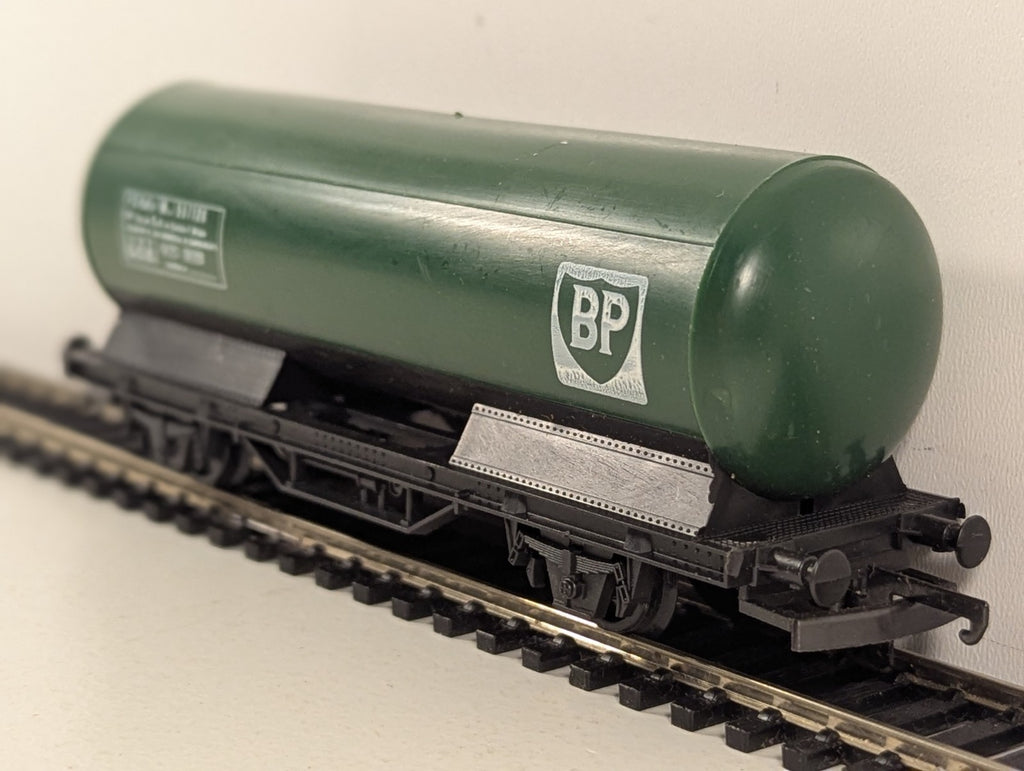 Lima HO Scale FS BP Tank Wagon Goods Wagon 557128 BP Green