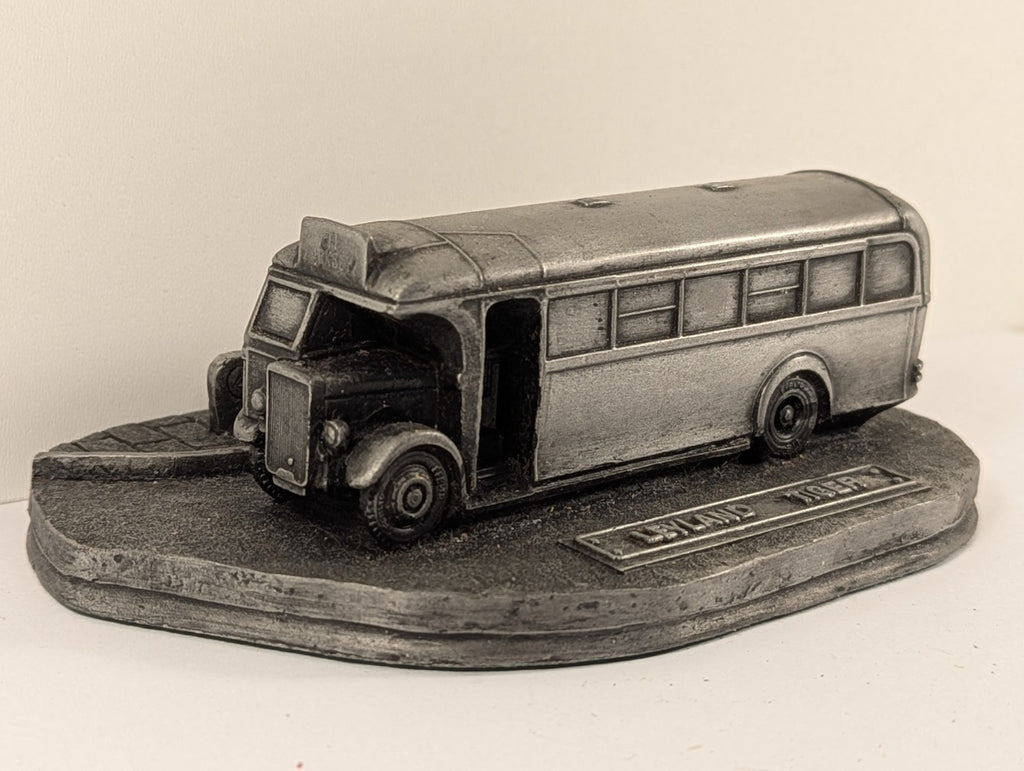 Resin Model Leyland Tiger Bus