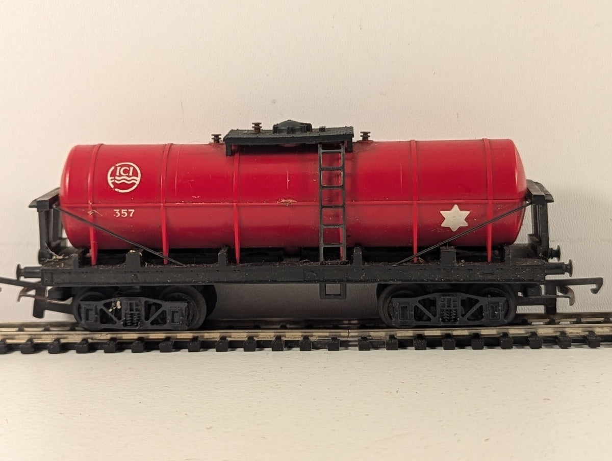 Tri-ang OO Gauge ICI Bogie Tank Wagon 357 ICI Red R.115