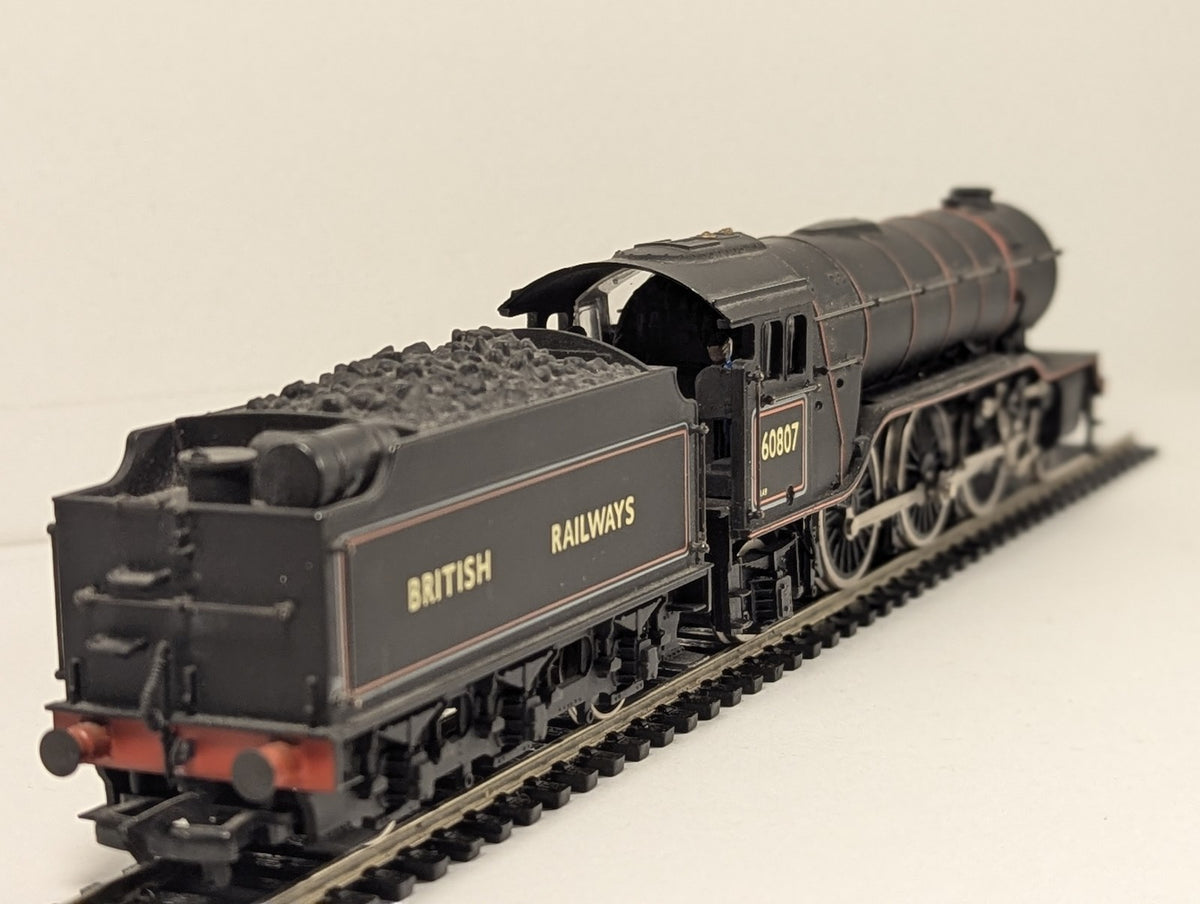 Bachmann OO Gauge Class V2 60807 Steam Locomotive BR Lined Black