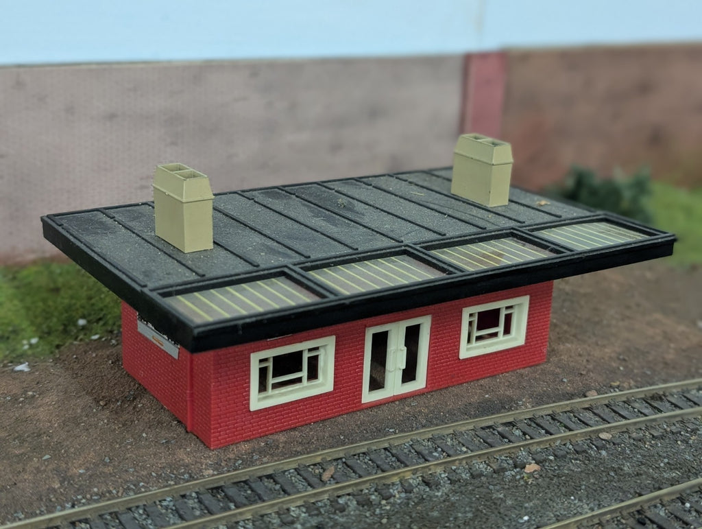 Tri-ang R473 Ticket Office – OO/HO Gauge Description: