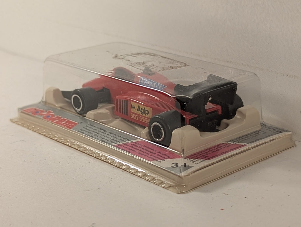 Majorette Ferrari Formula 1 Car Die-cast Model Car Ferrari Red (Agip / Fiat) 282