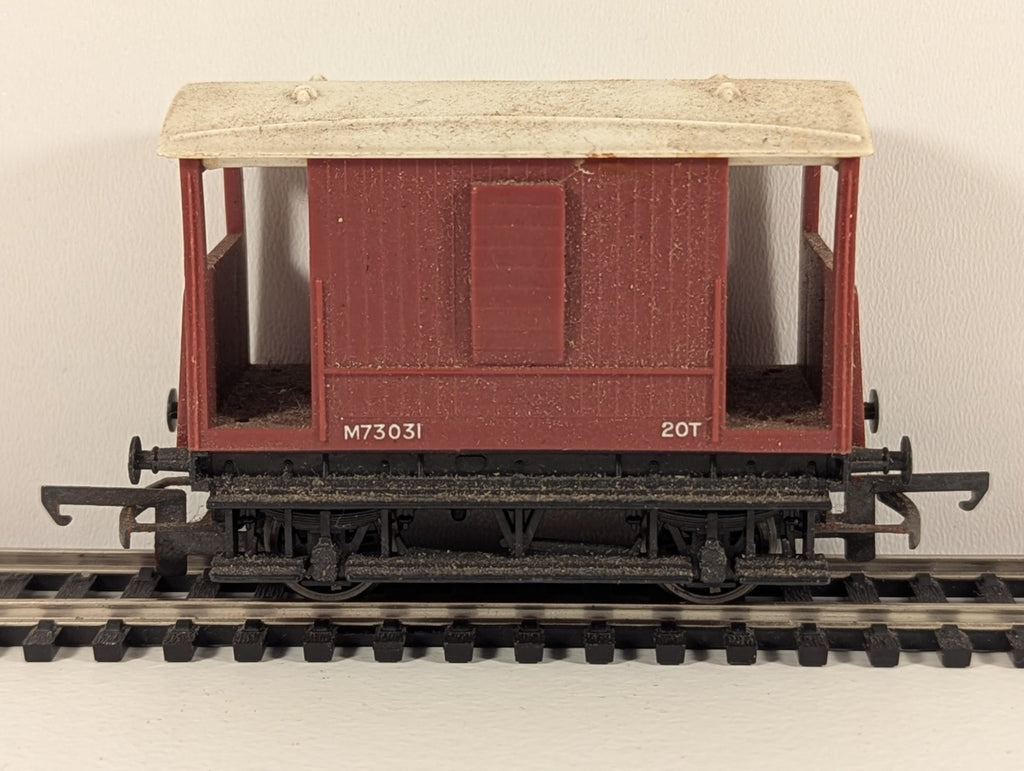 Tri-ang Railways R16 OO Gauge 20-Ton Brake Van