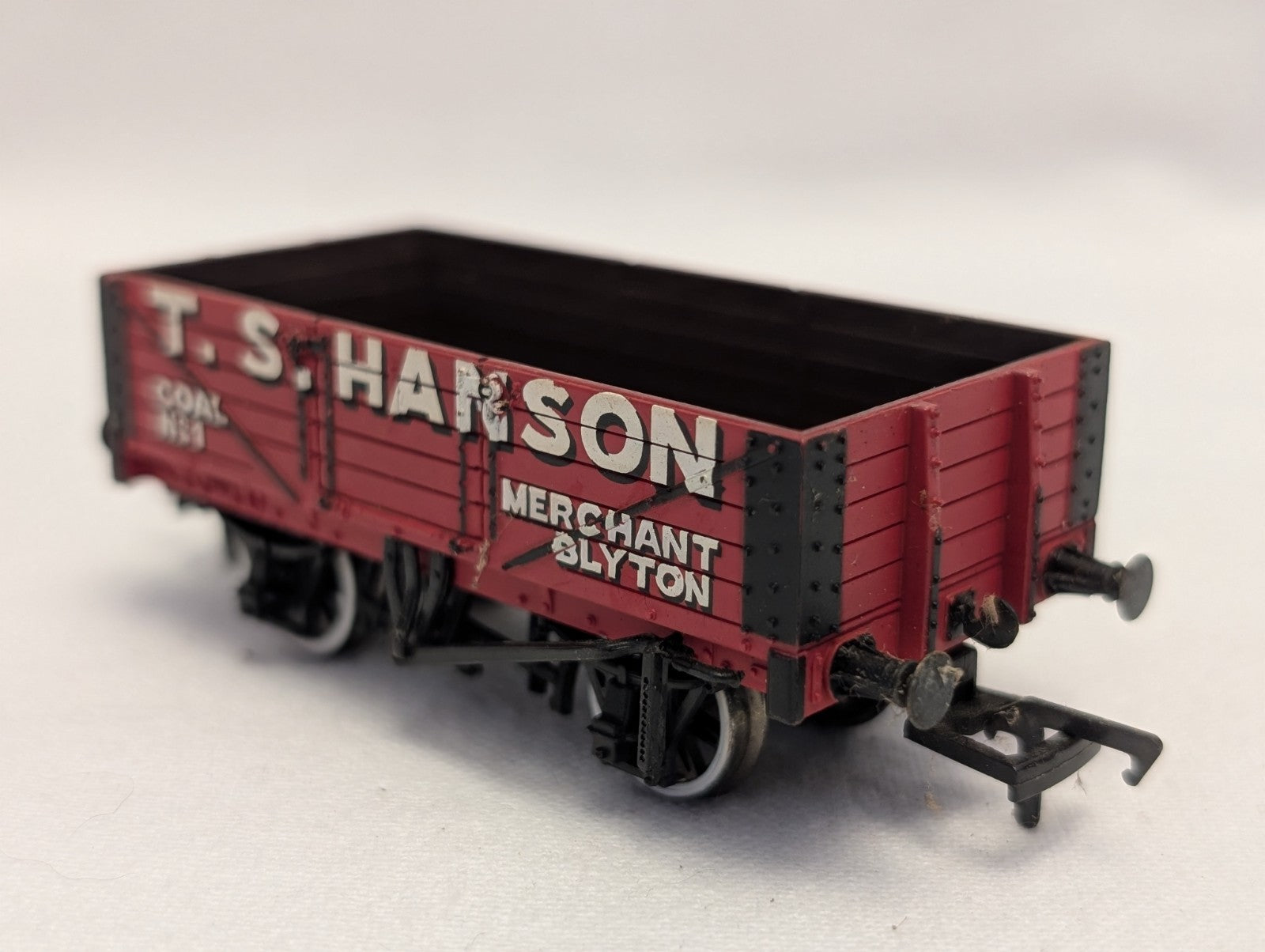 Bachmann OO Gauge 7 Plank Open Wagon 'T. S. Hanson' Goods Wagon