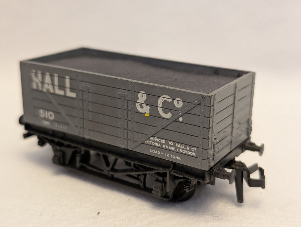 Trix OO Gauge 7 Plank Open Wagon 'Hall & Co' Goods Wagon 510 Hall