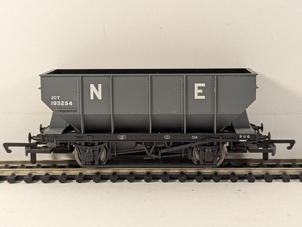 Bachmann OO Gauge LNER 20 Ton Steel Hopper Wagon Goods Wagon 193254 LNER Grey