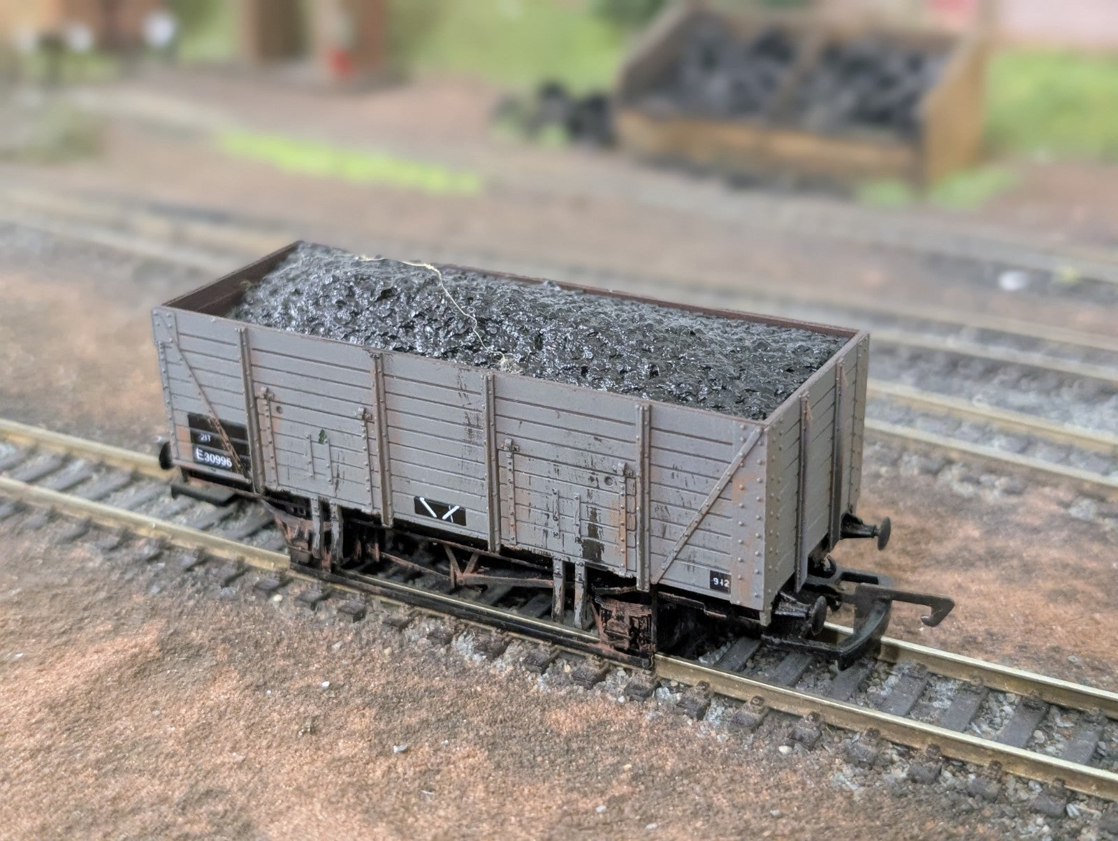 Dapol B631 9 plank open wagon in BR grey