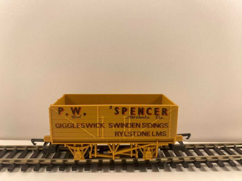 Lima 7-Plank Open Wagon “P.W. Spencer” – OO Gauge