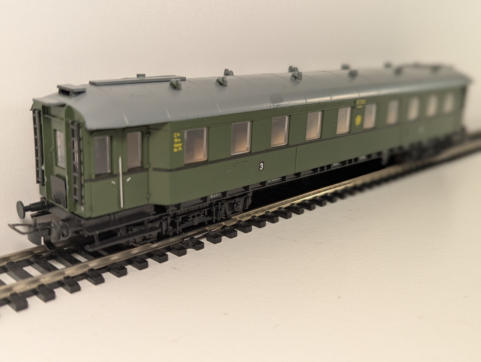 Liliput HO Gauge Deutsche Bundesbahn Passenger Coach