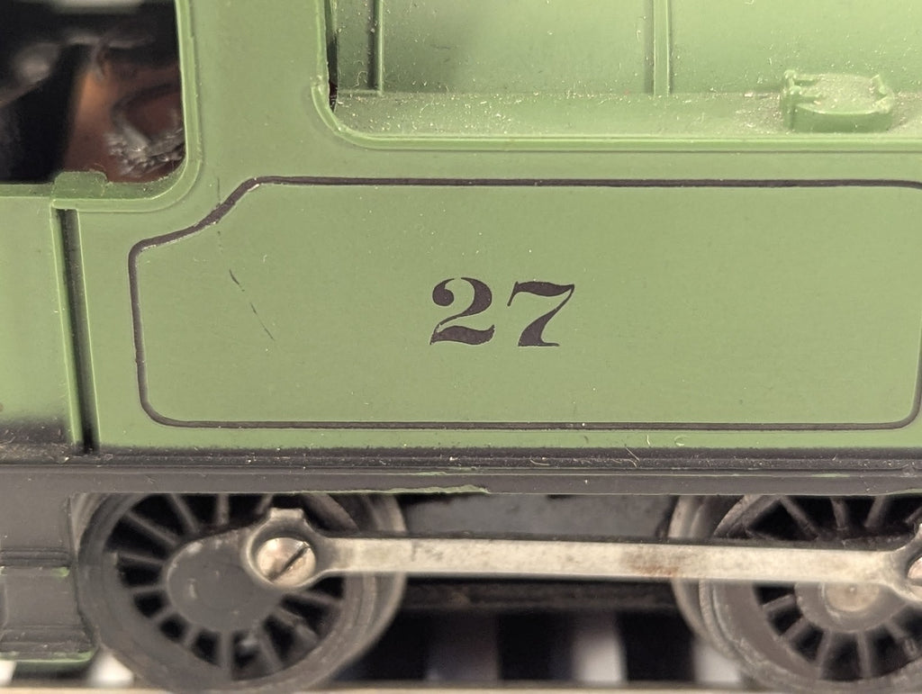 Tri-ang OO Gauge 0-4-0 Tank Steam Locomotive 27 Green R355 - Spares