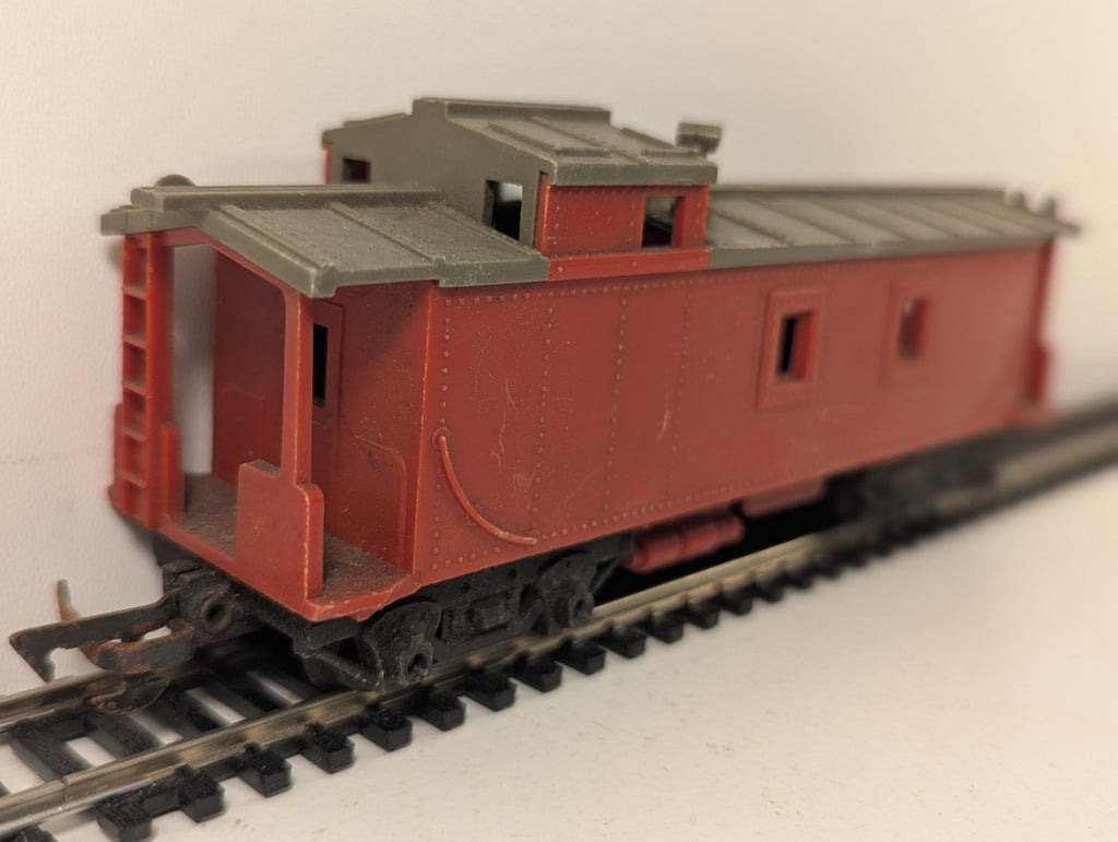 Tri-ang R115 Transcontinental Caboose Red