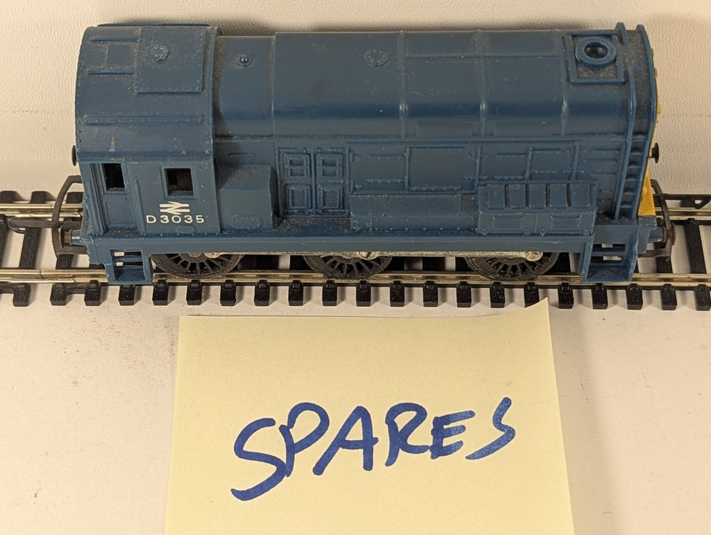 Tri-ang Hornby OO Gauge Class 08 Diesel Shunter Locomotive D3035 BR Blue R152