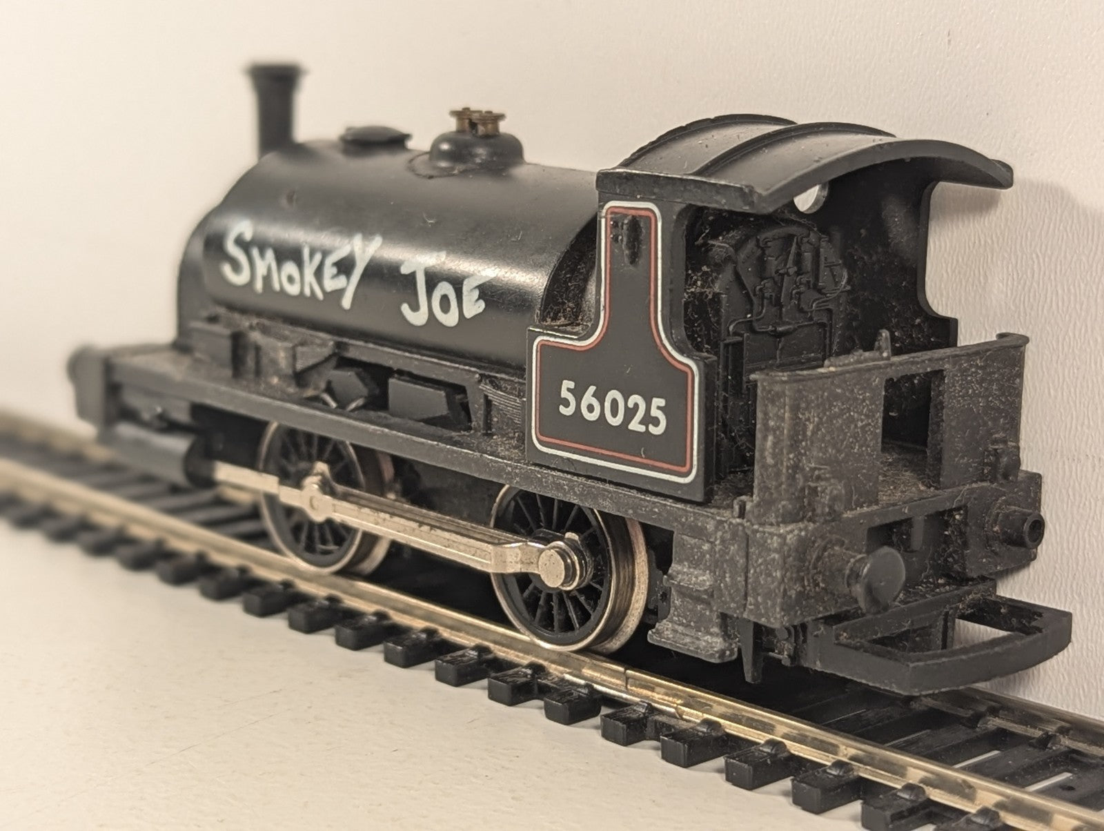 Hornby OO Gauge Class 0F Pug 'Smokey Joe' Locomotive 56025 BR Black