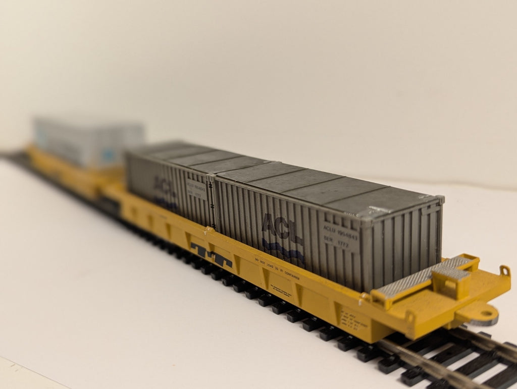 Athearn TTX Deep Well Wagons with Containers