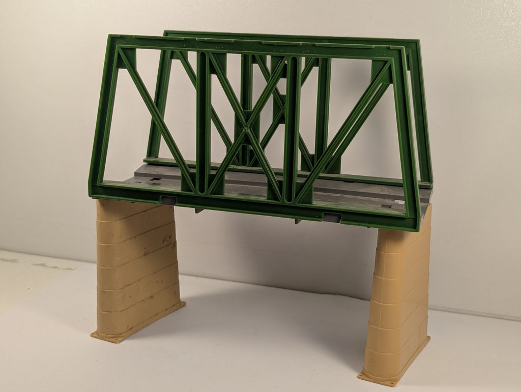 Hornby R657 OO Gauge Girder Bridge