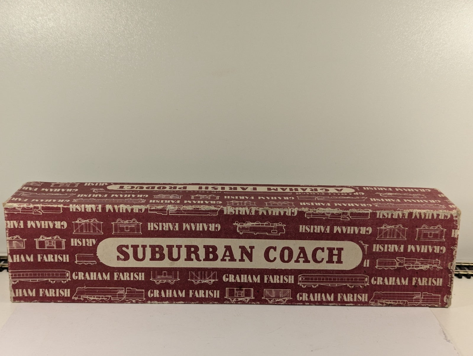 Graham Farish OO Gauge Southern Railway Green 3rd Class Suburban Coach Boxed