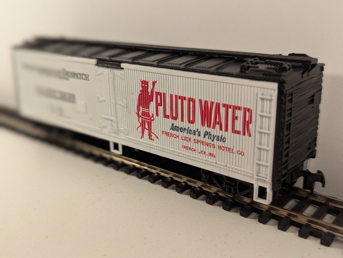 Athearn HO Gauge Pluto Water Advertising Boxcar