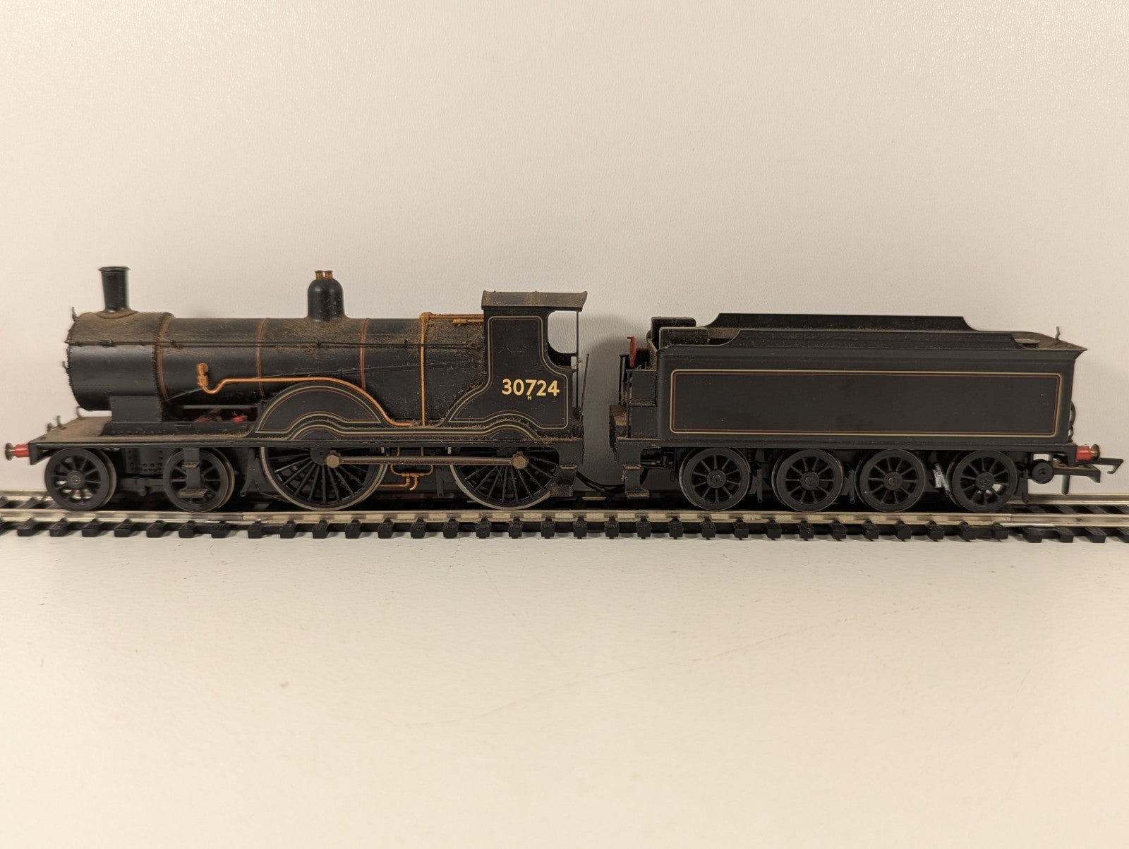 Hornby R2712 OO Gauge Class T9 4-4-0 Locomotive 30724 – BR(SR) Black DCC Fitted