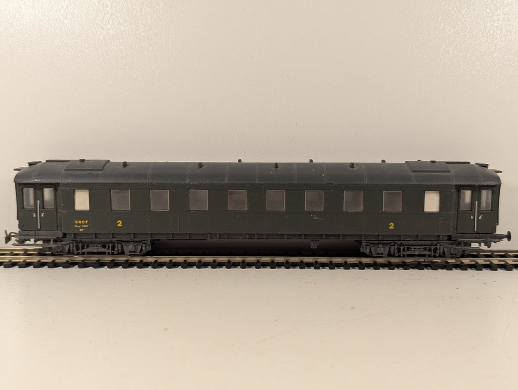 Liliput HO Gauge Green SNCF Passenger Coach