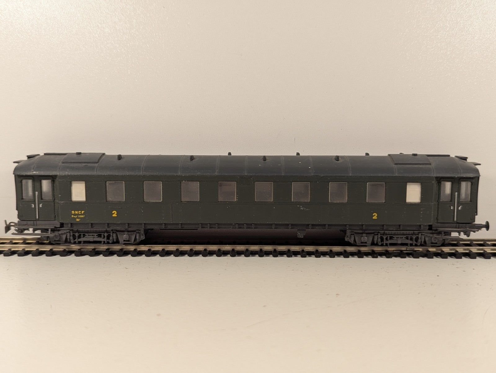 Liliput HO Gauge Green SNCF Passenger Coach