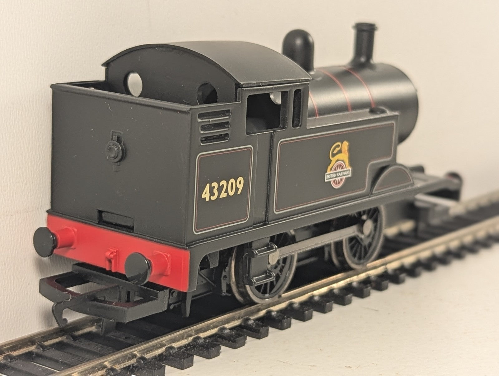 Hornby OO Gauge BR 0-4-0T Hornby Collector Club Loco 2009 Loco - Boxed