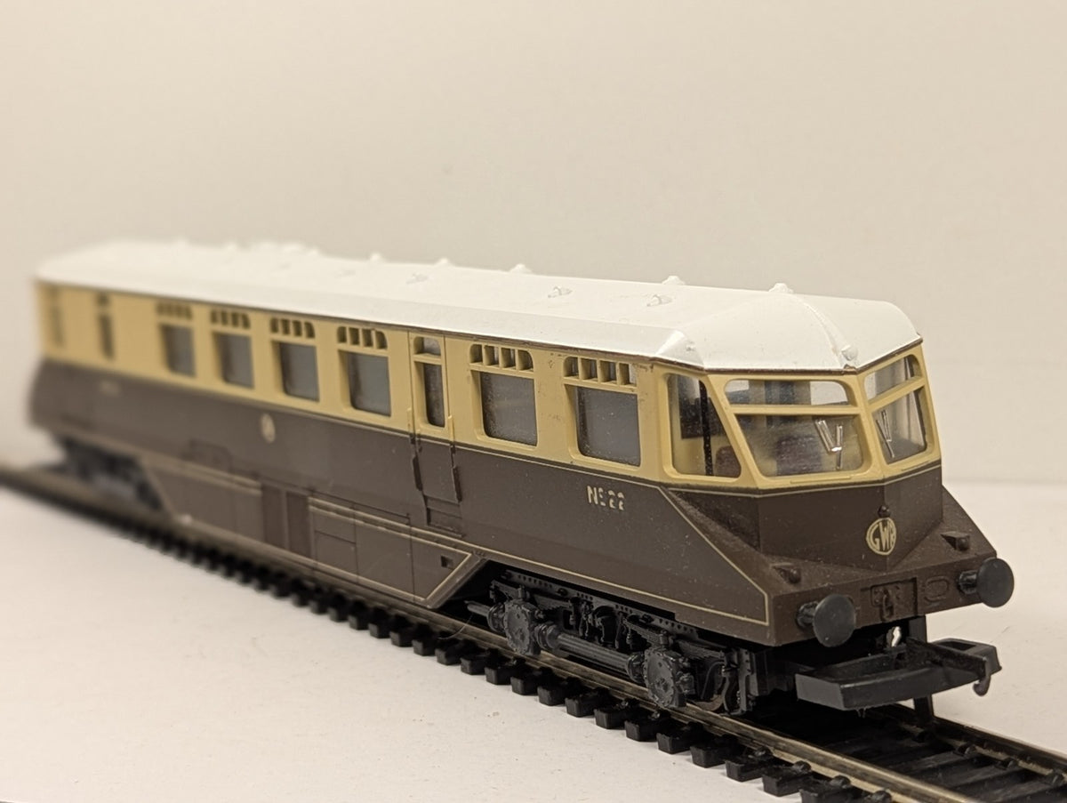Lima OO Gauge GWR Railcar Diesel Railcar No 22 GWR Chocolate and Cream