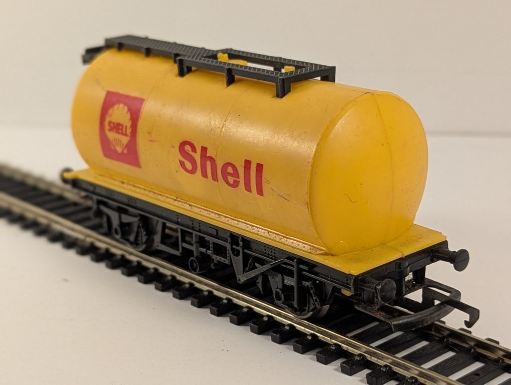 Hornby OO Gauge Shell Tank Wagon Shell Yellow