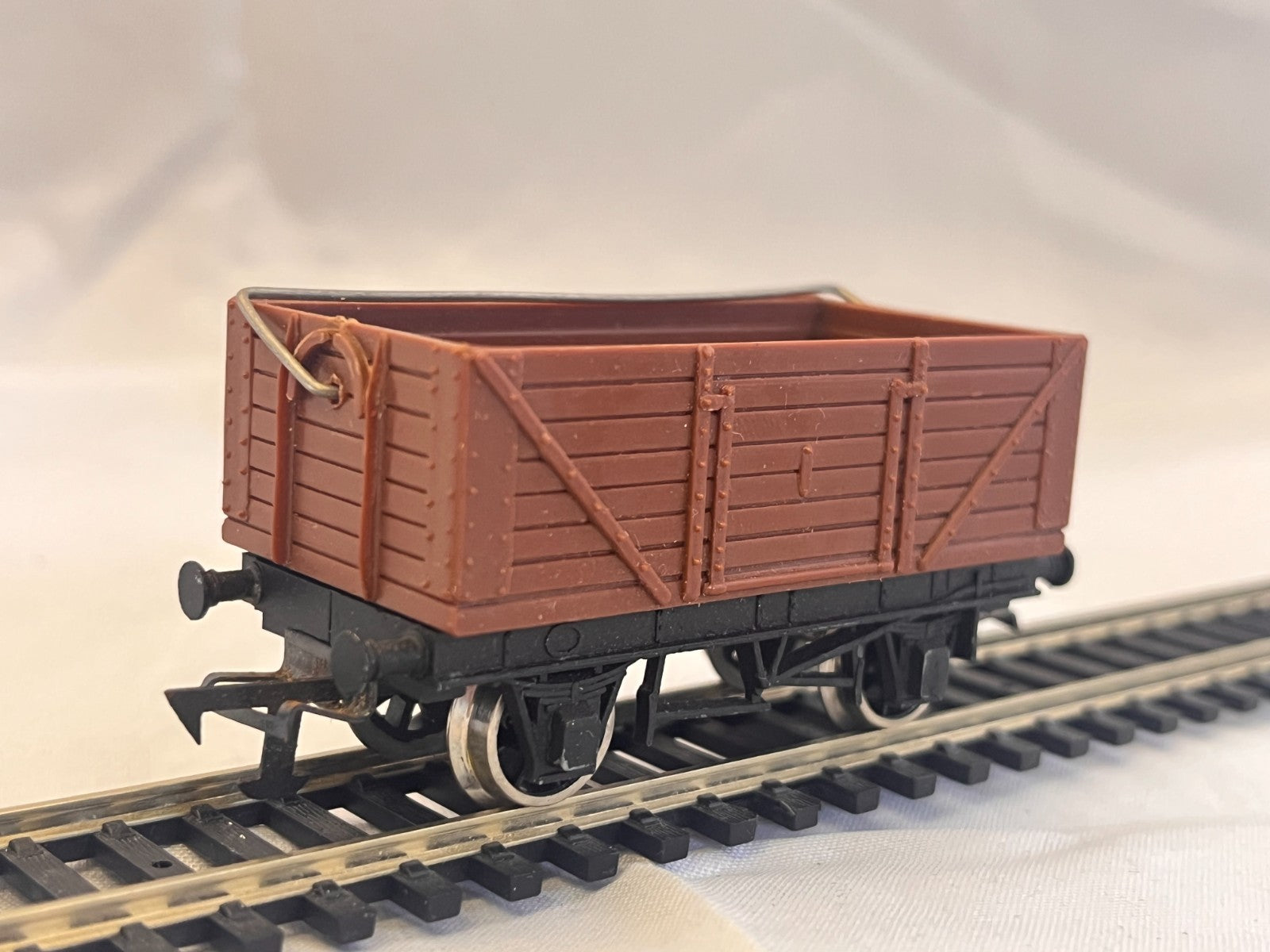 Trix 7 Plank Wagon Brown