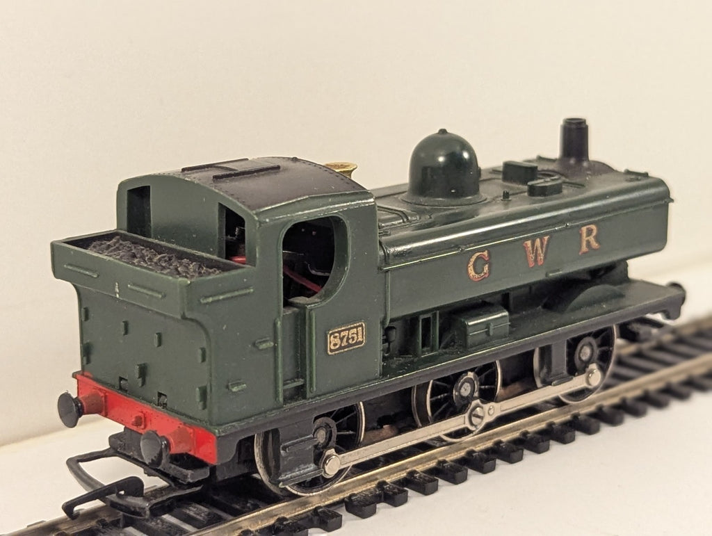 Hornby GWR 8751 Pannier Tank Locomotive OO Gauge - Needs Attention