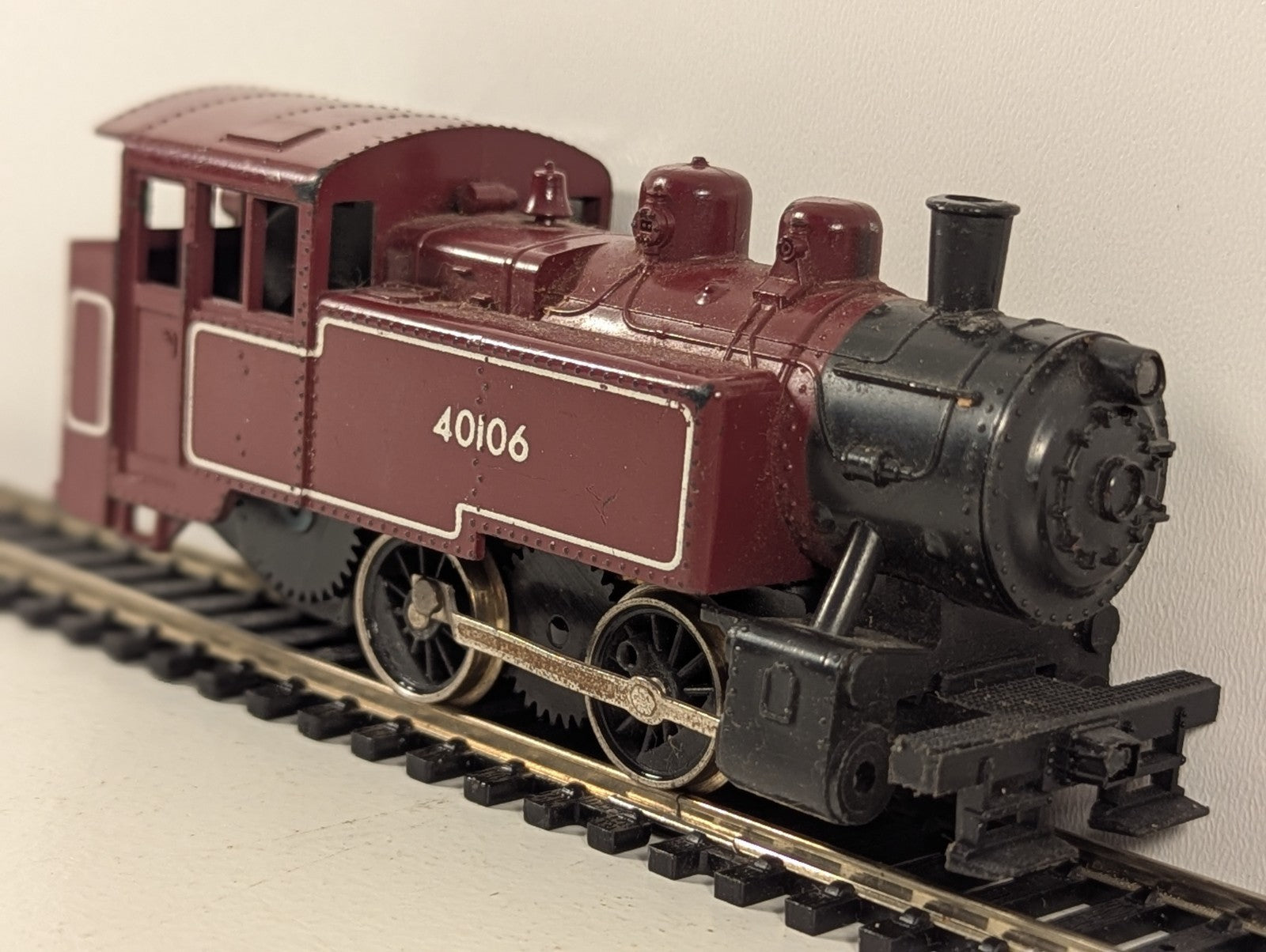 Lima Industrial Tank Locomotive No.40106 Red