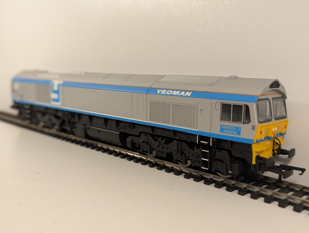 Hornby R3041 Class 59 59005 “Kenneth J Painter” Foster Yeoman