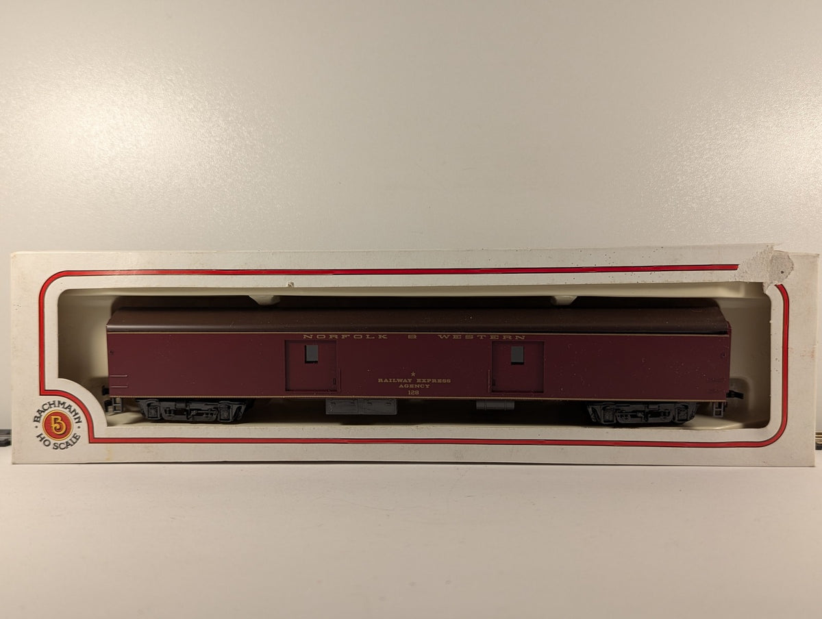 Bachmann HO Scale Norfolk & Western Baggage Car 128 43-1084 J4