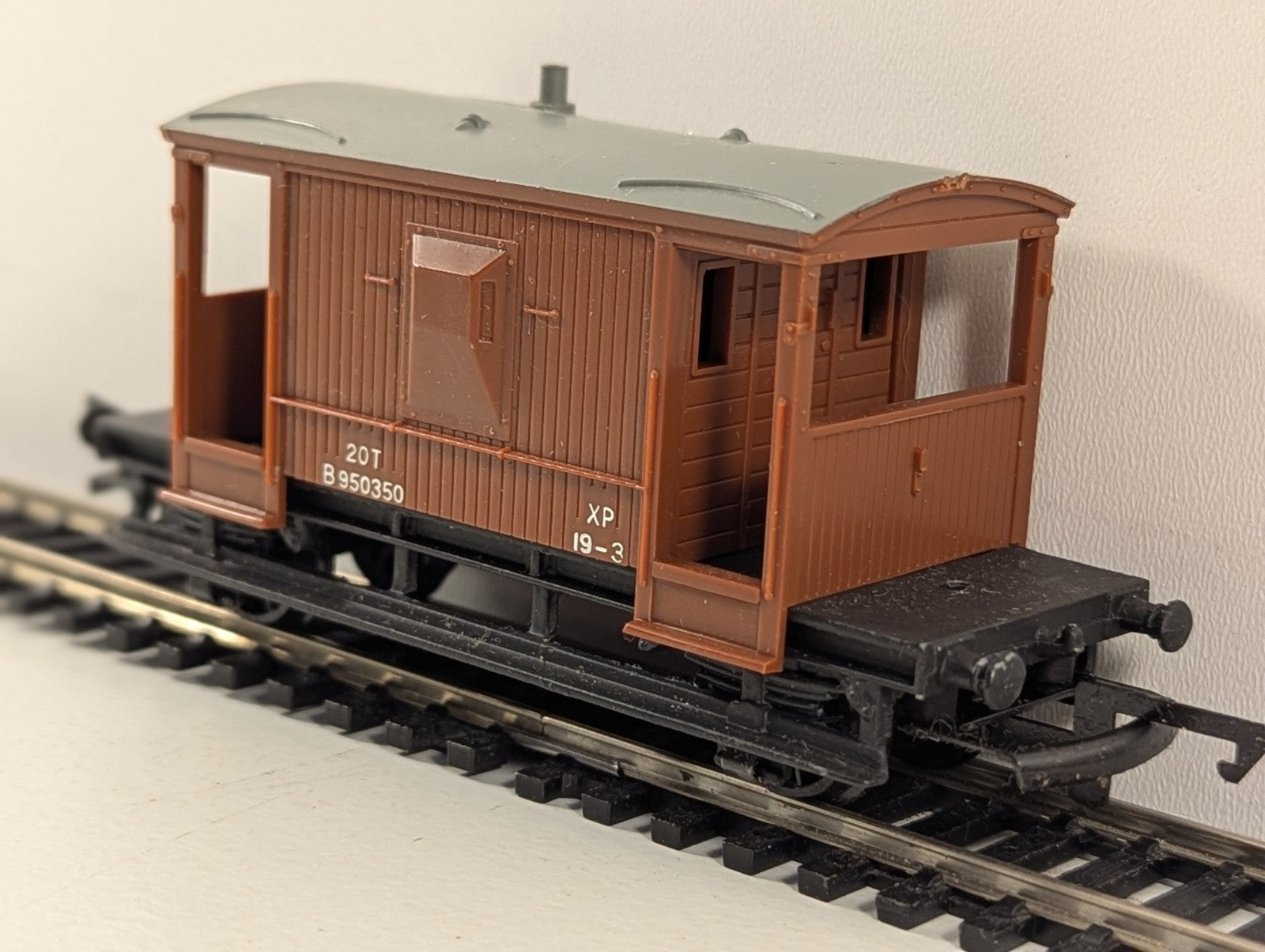 Wrenn Railways W4310 OO Gauge 20T BR Standard Brake Van