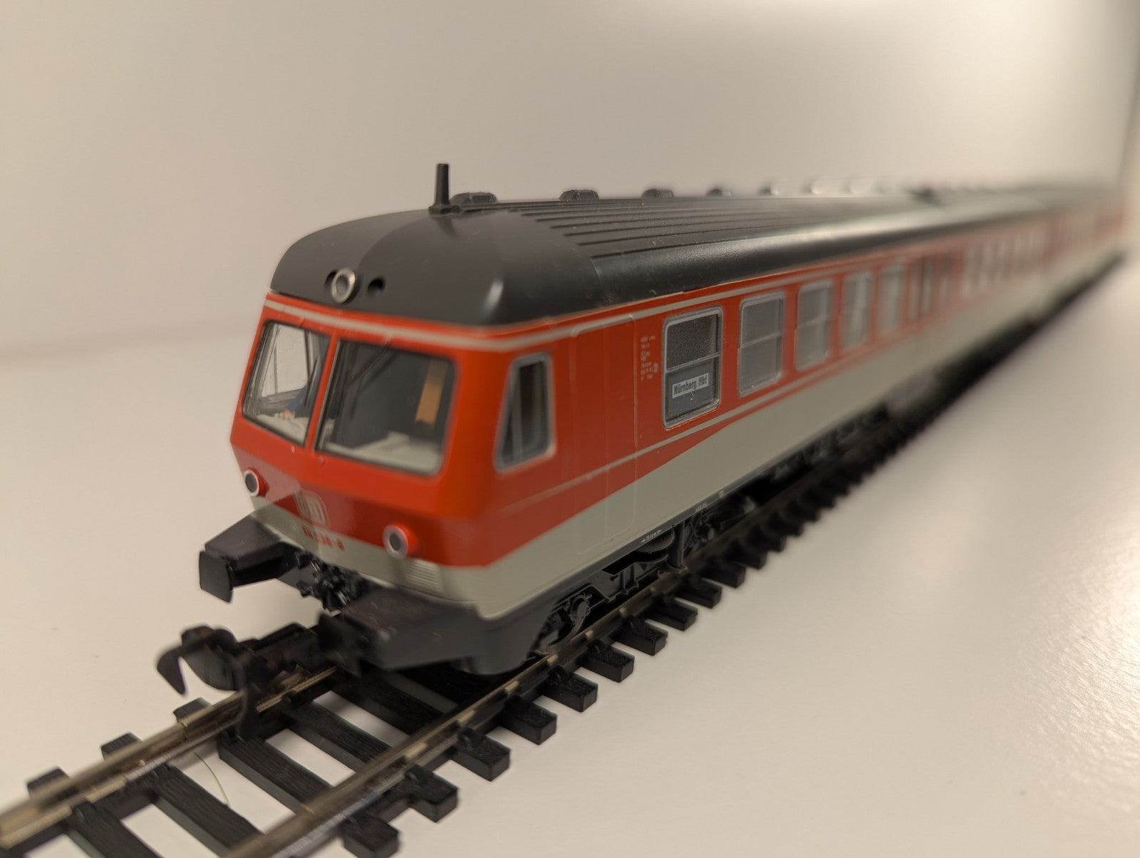 Fleischmann 4430 – DB BR 614 2-Car Diesel Multiple Unit (HO Gauge, Slow Runner)