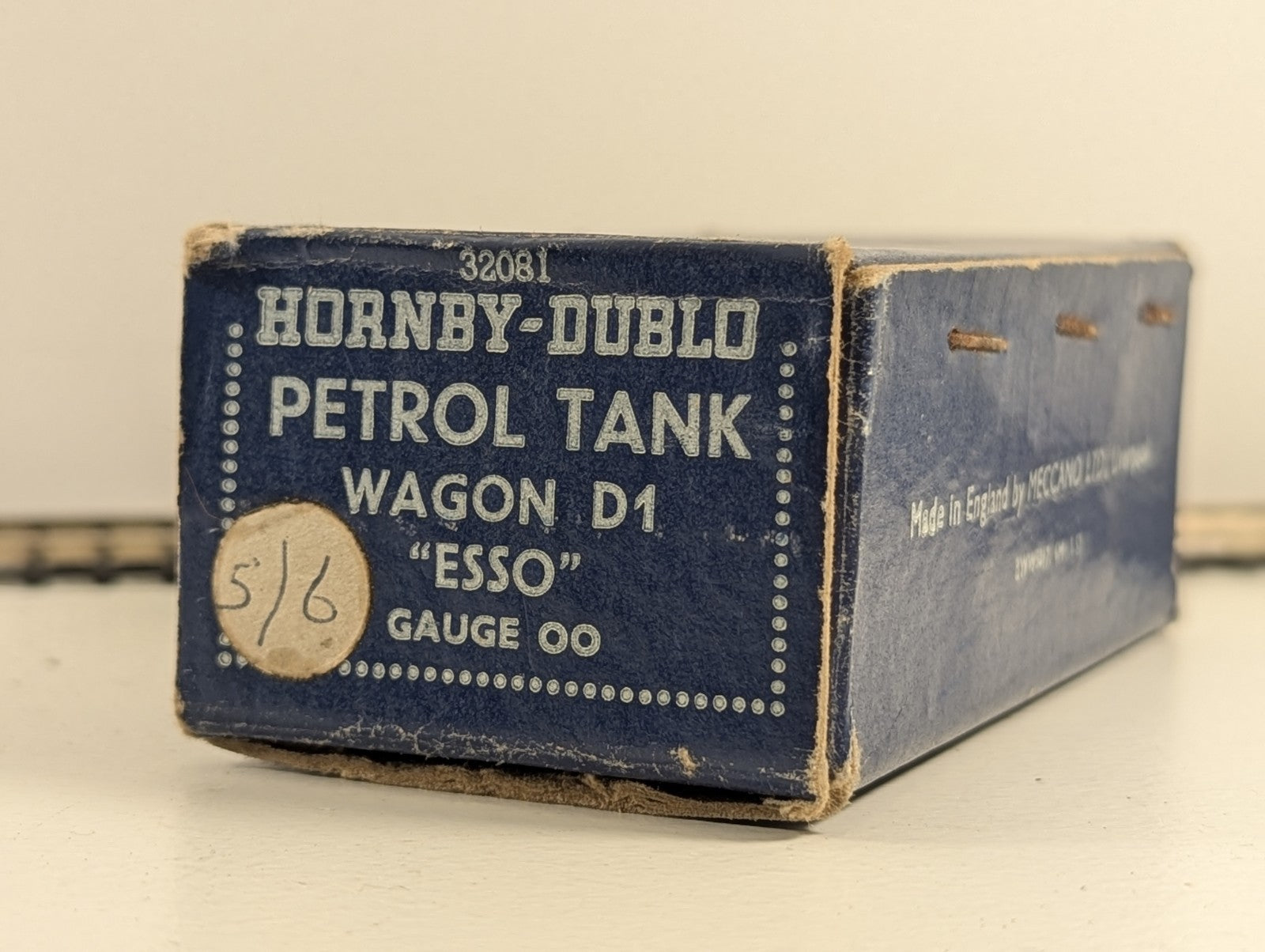 Hornby Dublo 32081 OO Gauge Silver Esso Petrol Tank Wagon - Boxed