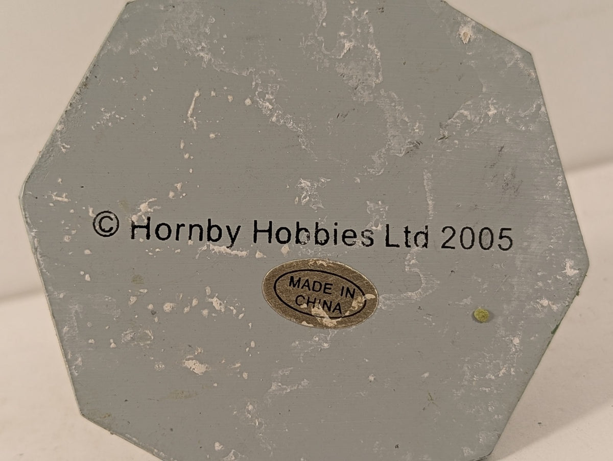 Hornby OO Gauge War Memorial Scenic Accessory R8639