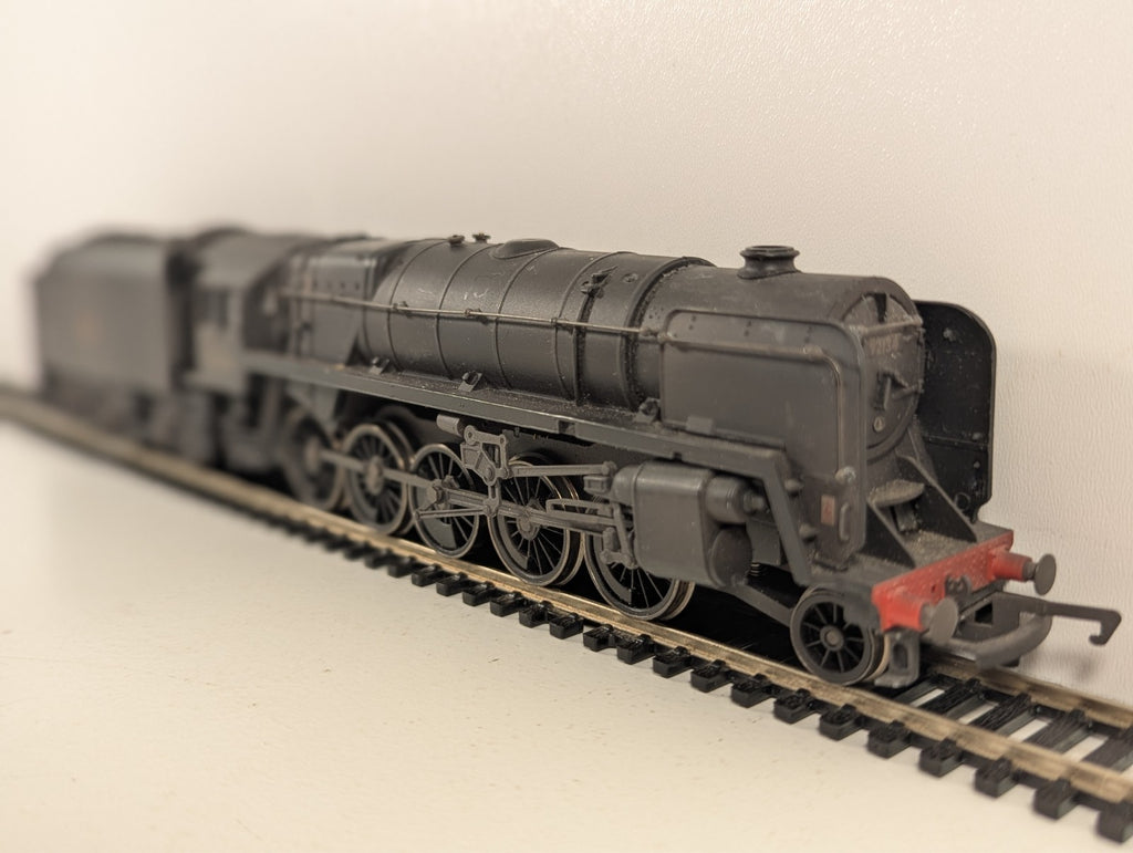 Hornby BR Standard Class 9F Steam Locomotive Weathered OO Gauge