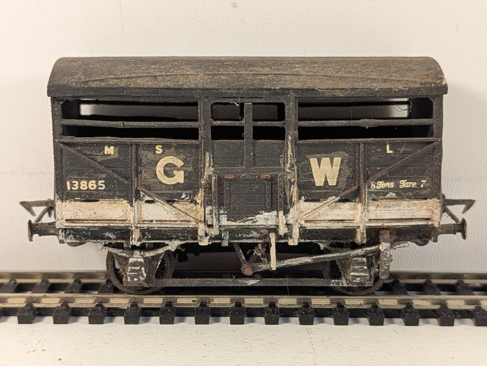 Kit Built OO Gauge GWR Cattle Wagon Goods Wagon 13865 GWR Grey