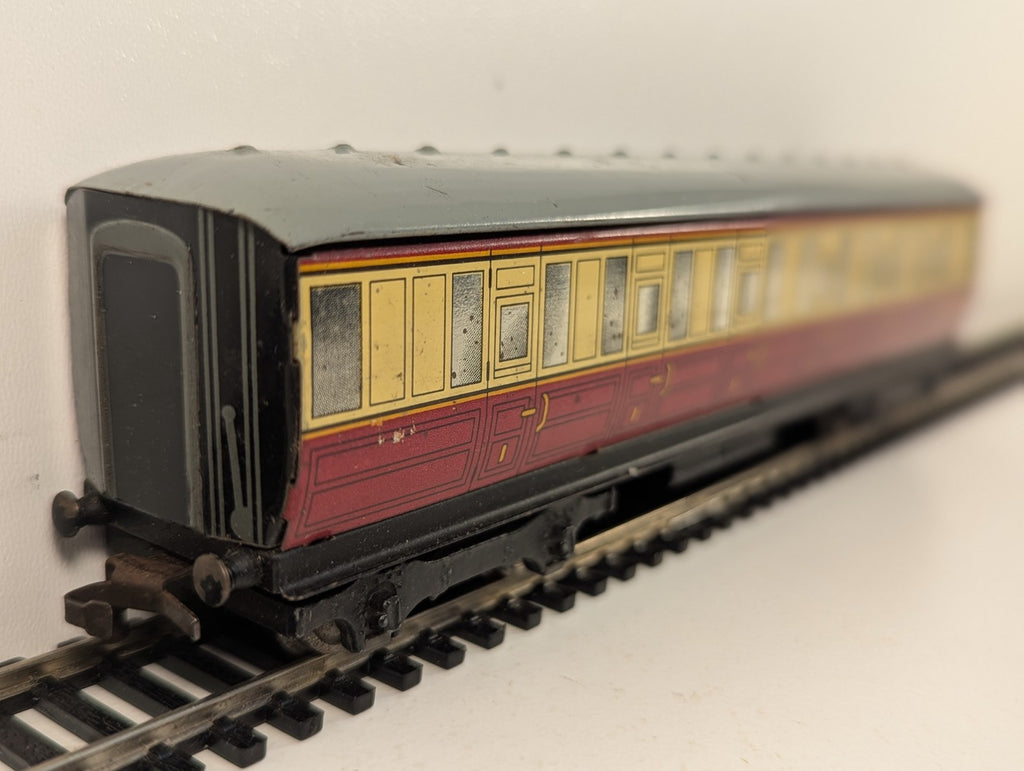 Hornby Dublo D11 OO Gauge Corridor Coach E42759E