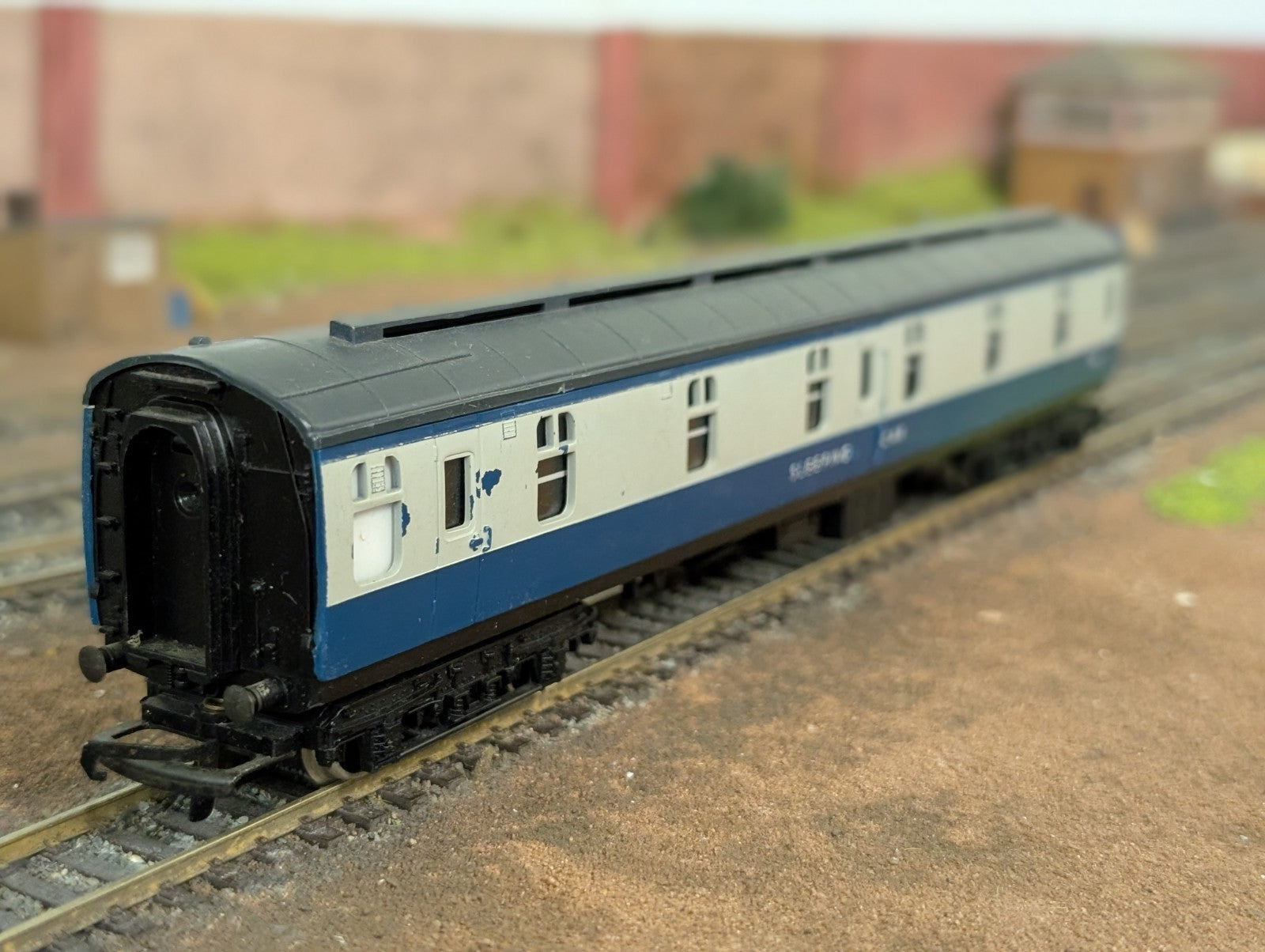 Tri-ang R339 Mk1 Second Class Sleeping Car 2510 (BR Blue & Grey)