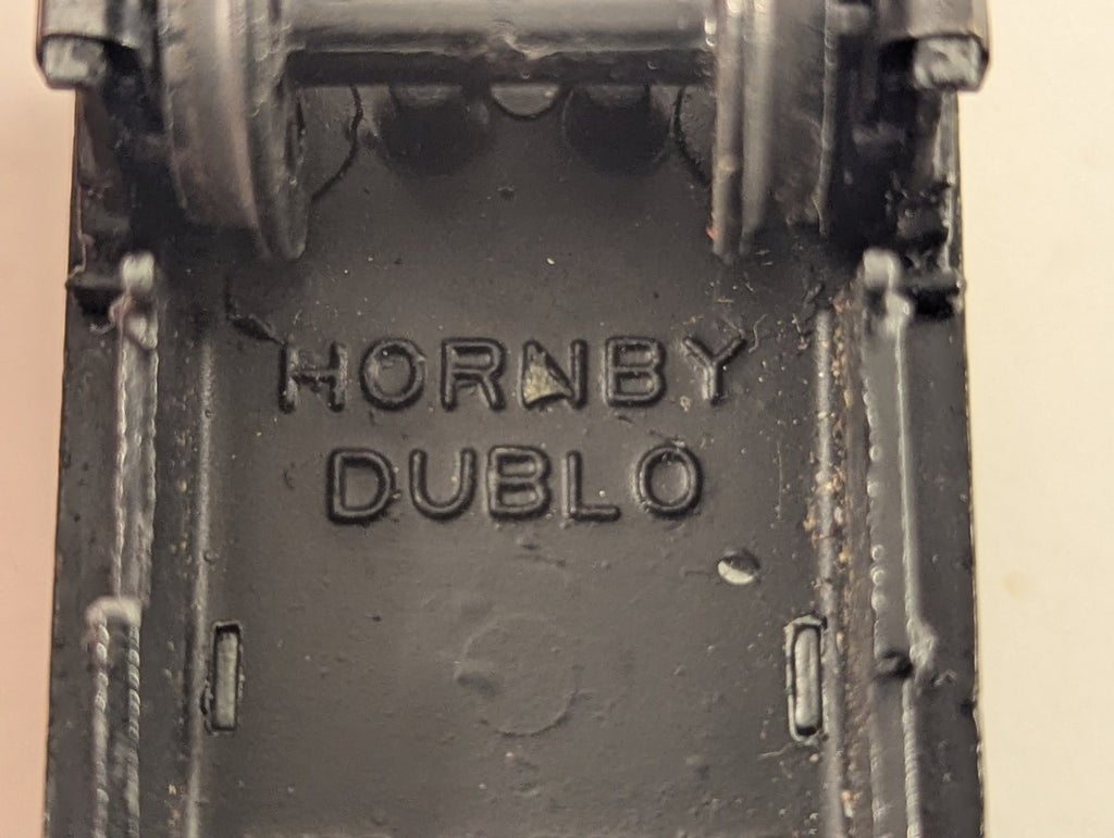 Hornby Dublo OO Gauge Esso Tank Wagon Goods Wagon Esso Silver D1