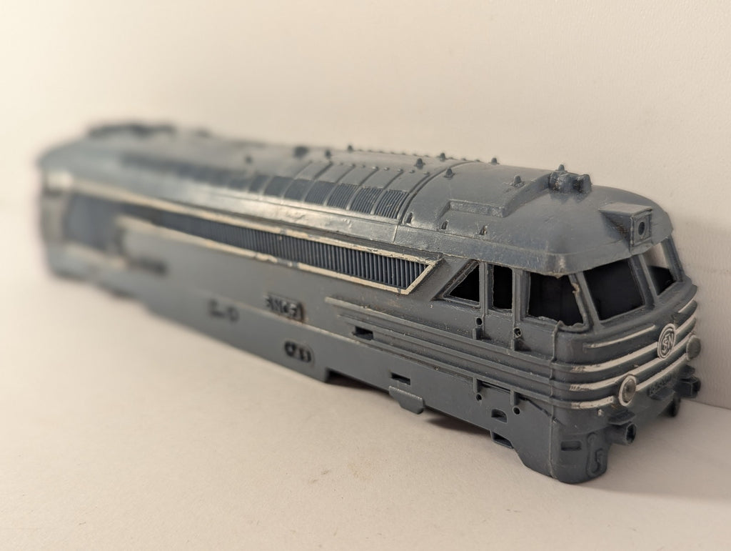 Jouef HO Scale SNCF Class BB 67001 Diesel Locomotive Body Shell SNCF Blue