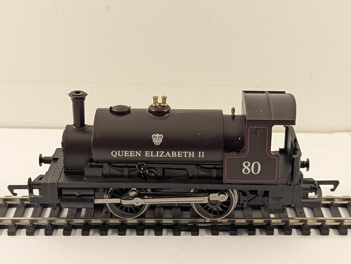 Hornby OO Gauge Class 0F 0-4-0ST Queen Elizabeth II Steam Locomotive