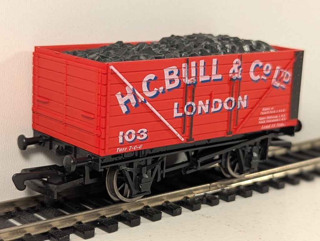 Dapol B681 8 Plank Open Wagon “H.C. Bull & Co Ltd, London”