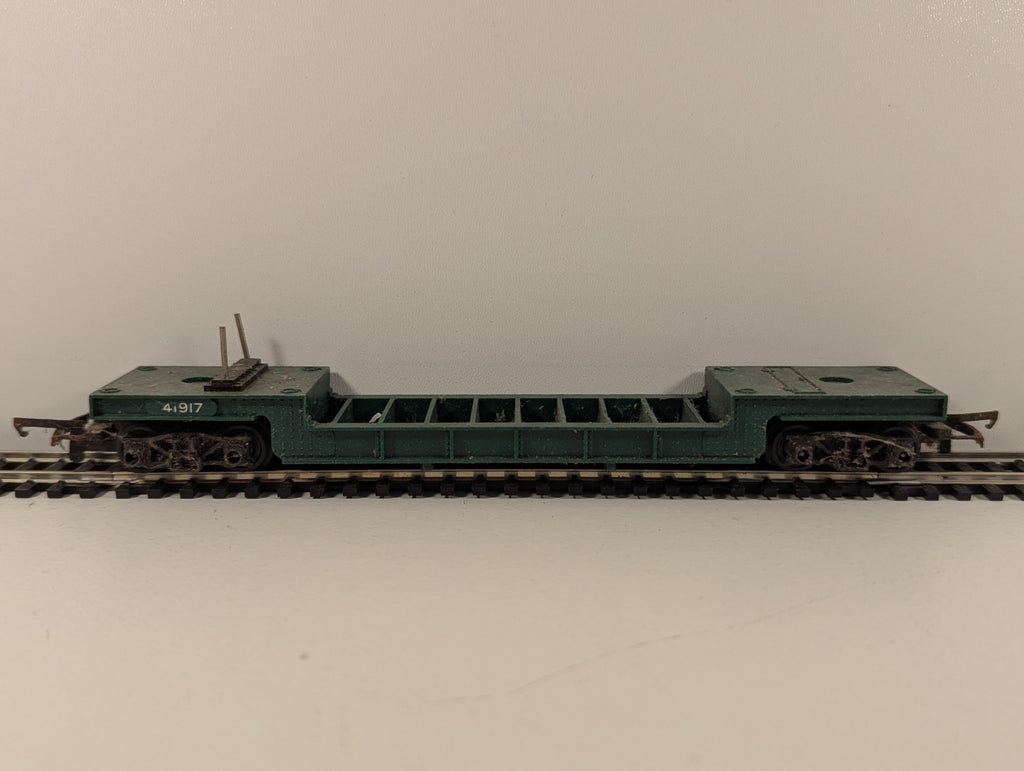 Tri-ang R118 OO Gauge Bogie Well Wagon