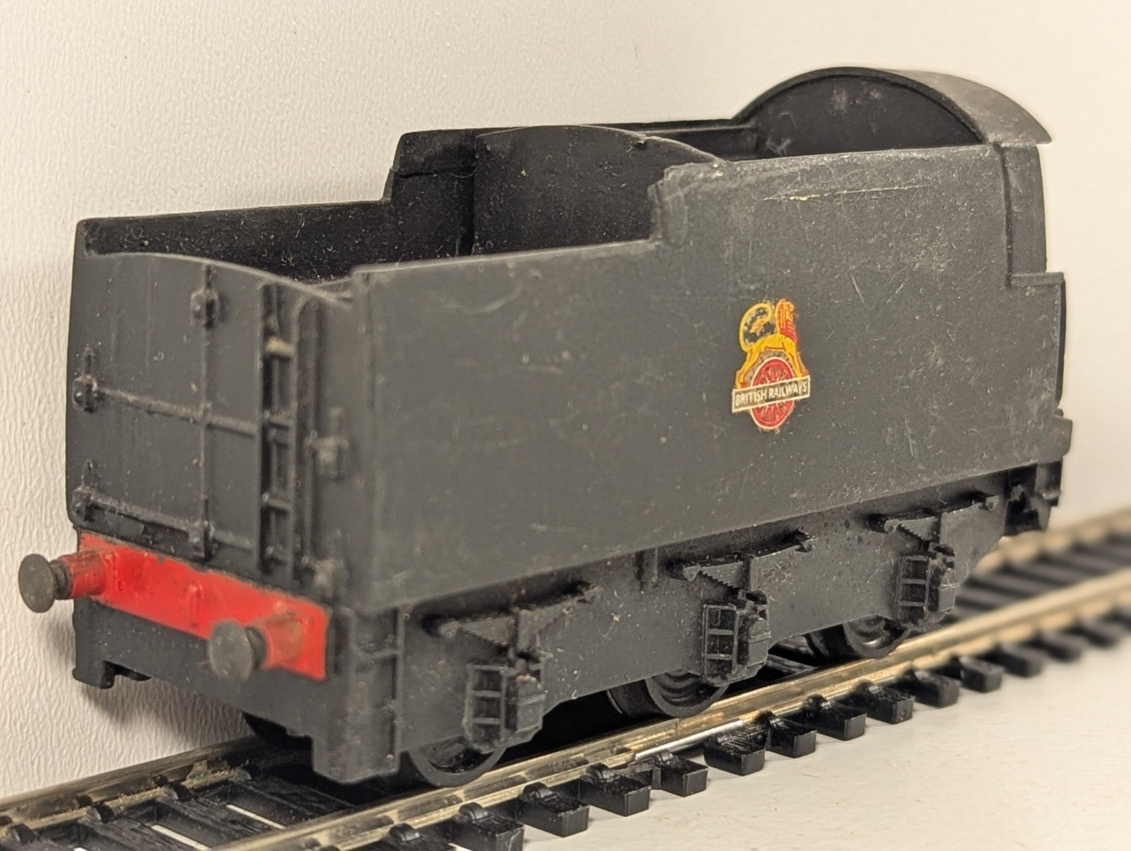 Tri-ang R38 OO Gauge Bulleid Tender BR Black - Spares/Repairs