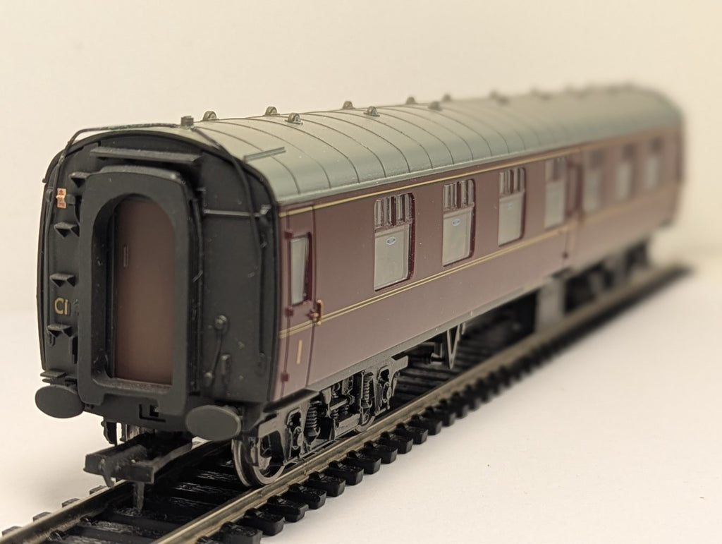 Bachmann 39-051B OO Gauge BR Mk1 FK Corridor First Coach BR Maroon E13333