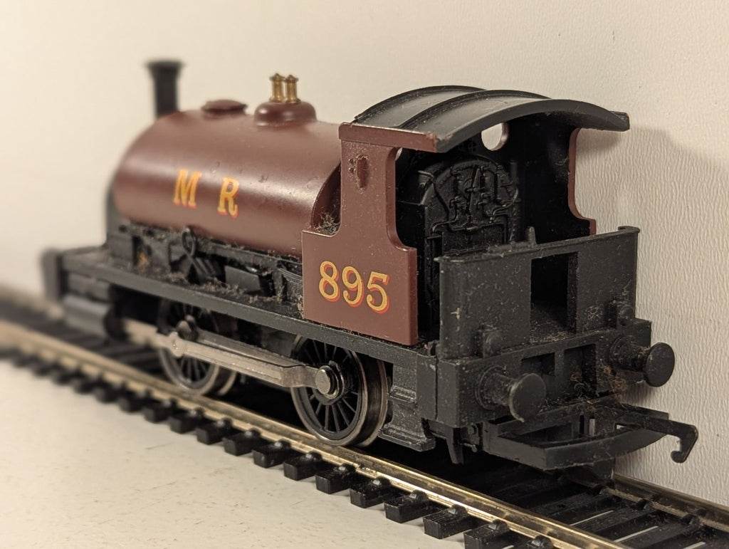 Hornby OO Gauge Midland Railway 0-4-0 Saddle Tank Steam Locomotive 895