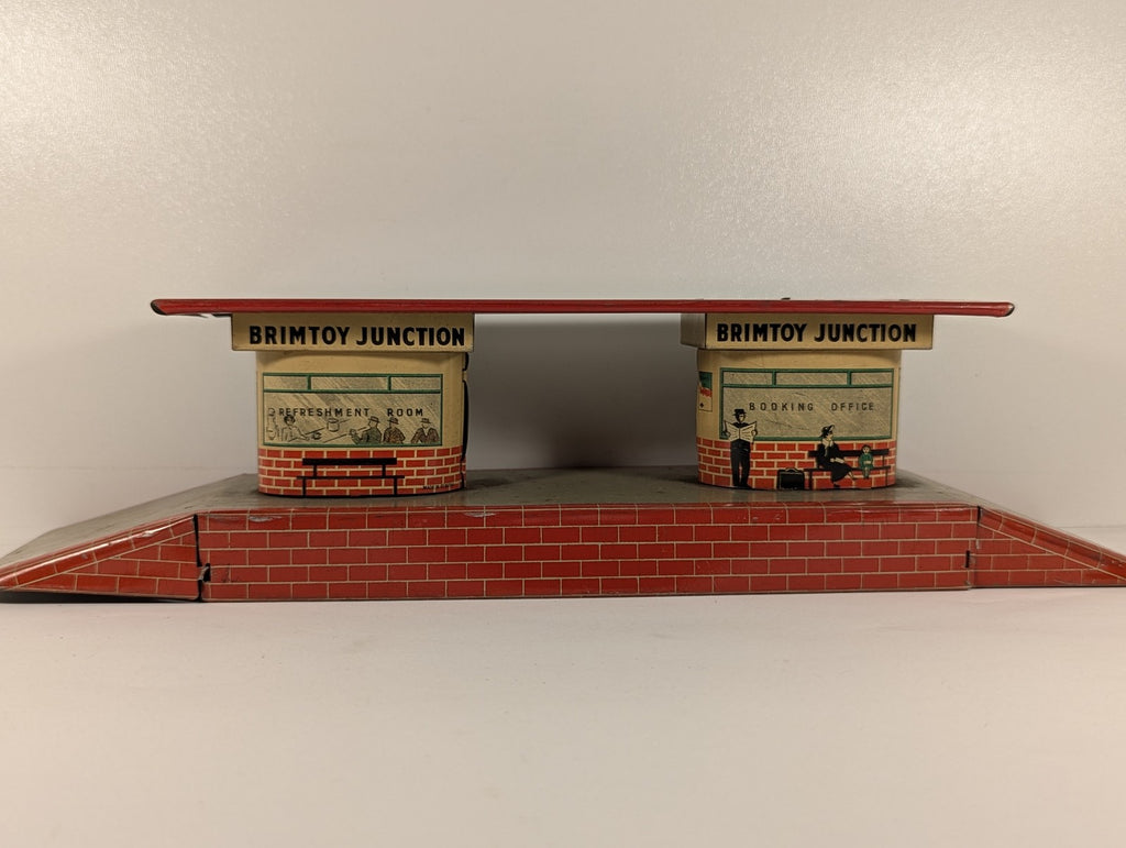 Brimtoy O Gauge Brimtoy Junction Station Platform Lithographed Red Brick